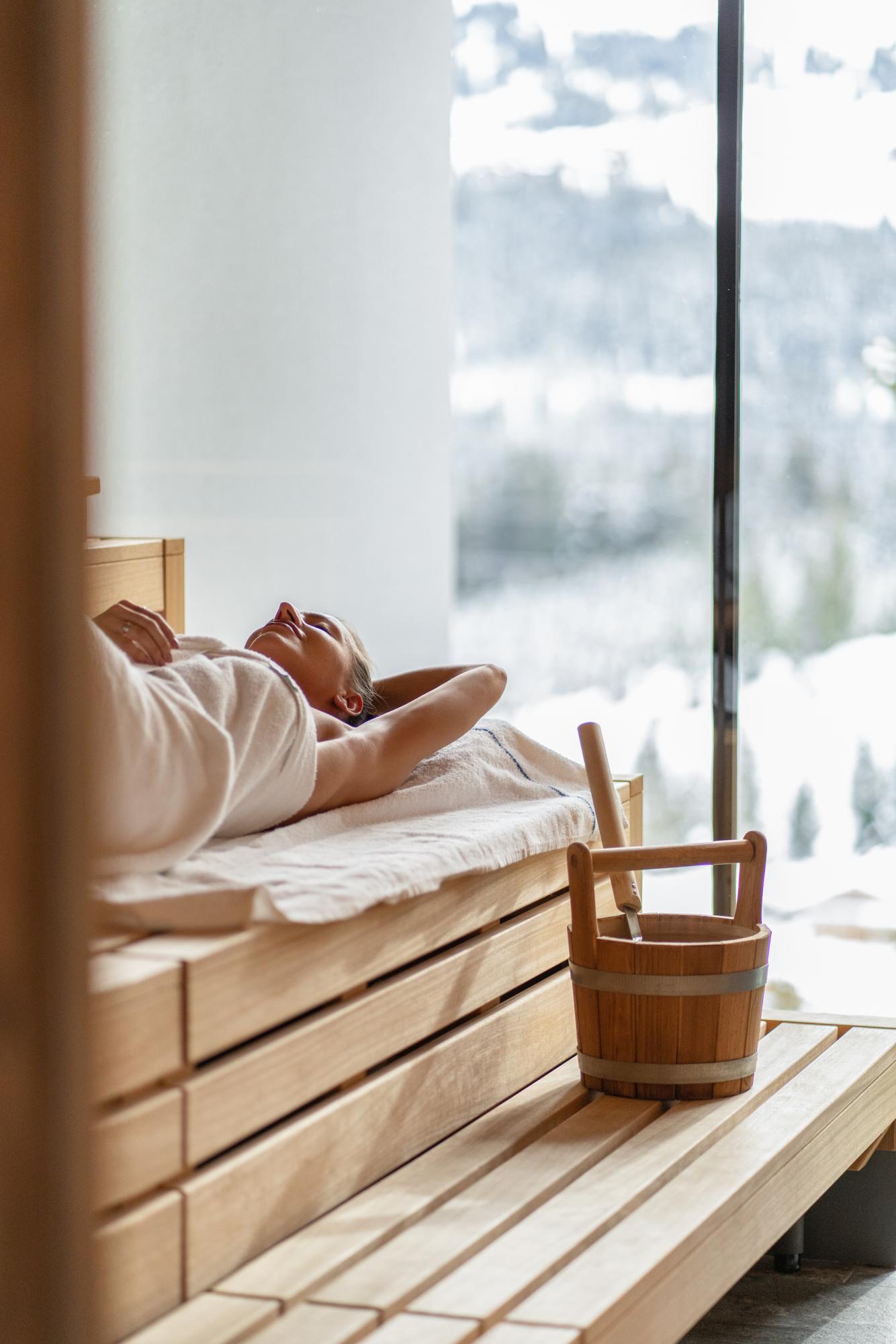 Bathrobe, bath bag and slippers